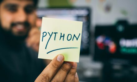 What is Machine Learning and how to do it with Python