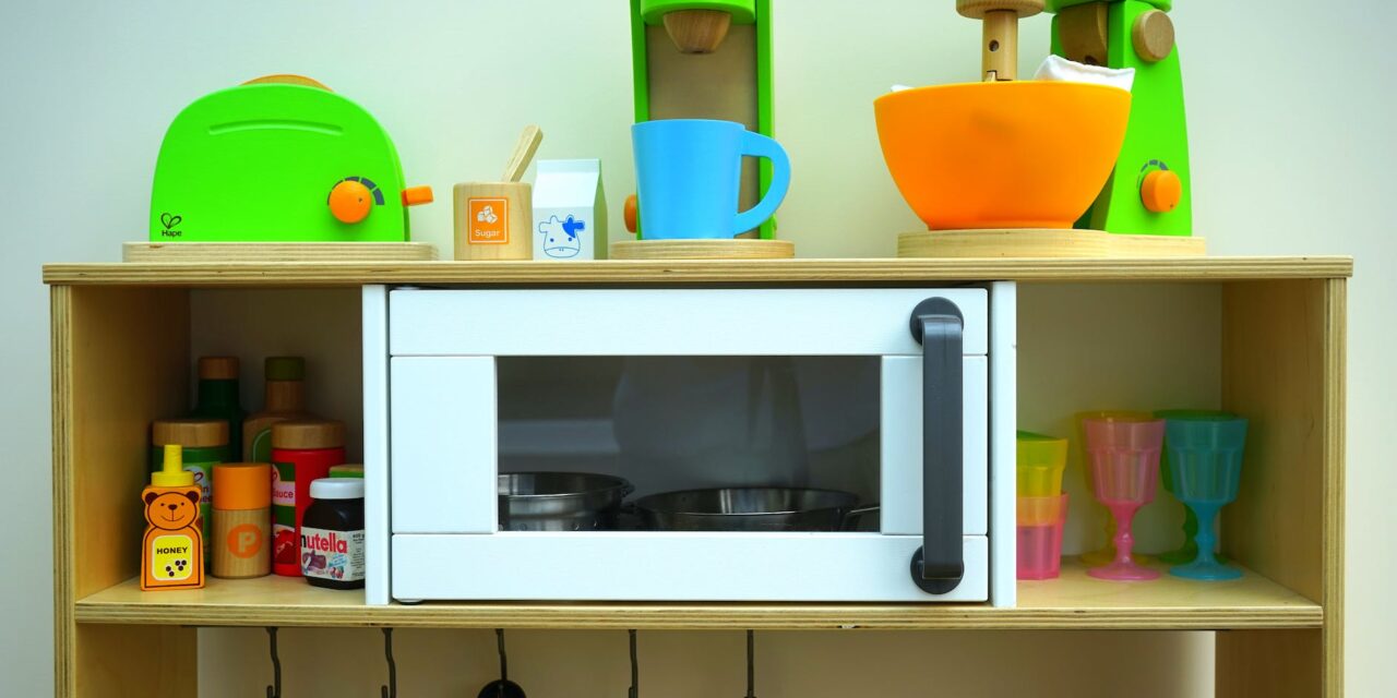 De-Gunking Your Microwave: Greenified and Safe Solutions That Sparkle and Tickle