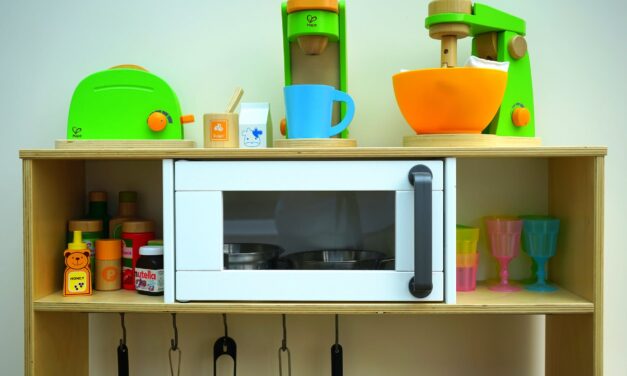 De-Gunking Your Microwave: Greenified and Safe Solutions That Sparkle and Tickle