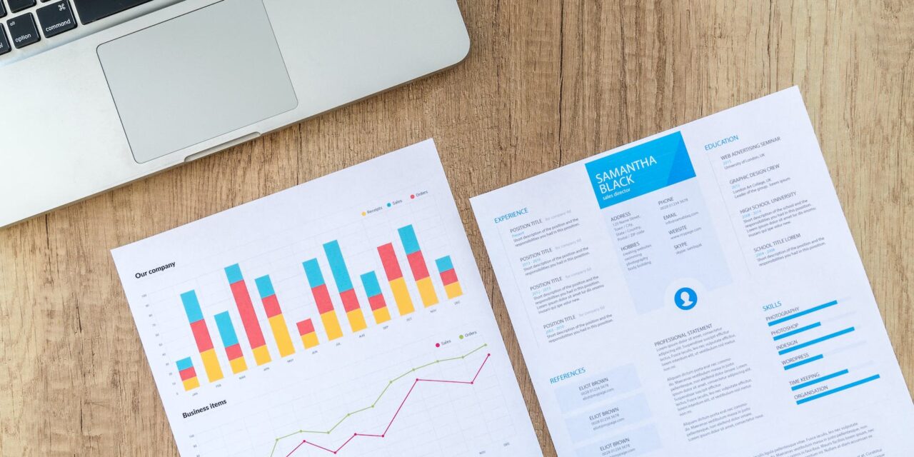 The Ultimate Guide to Marketing KPIs and Measures: Tracking Success