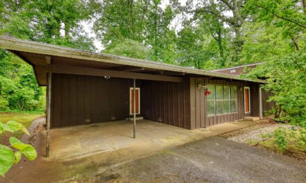 749 Dogwood Dr: The Mid Century Marvel Waiting for Your Touch!
