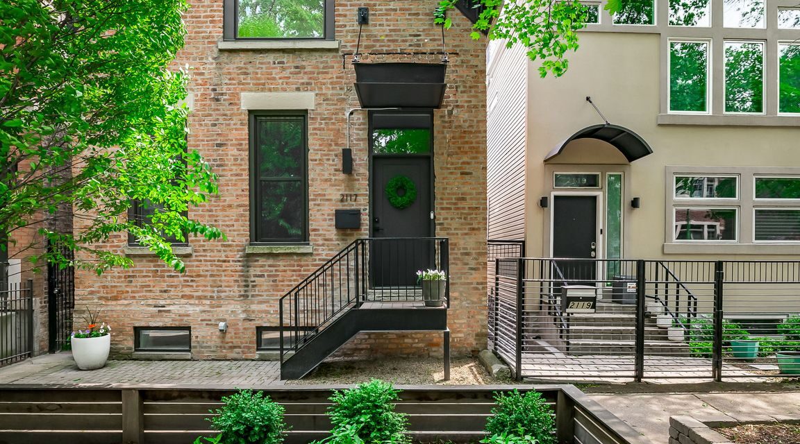 Discover a Slice of Chicago History with a Modern Twist: 2117 W Dickens Ave