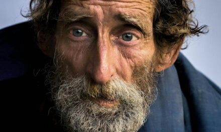 Short‑Form Video: When the Algorithm Stops Serving Creators and Starts Consuming Them