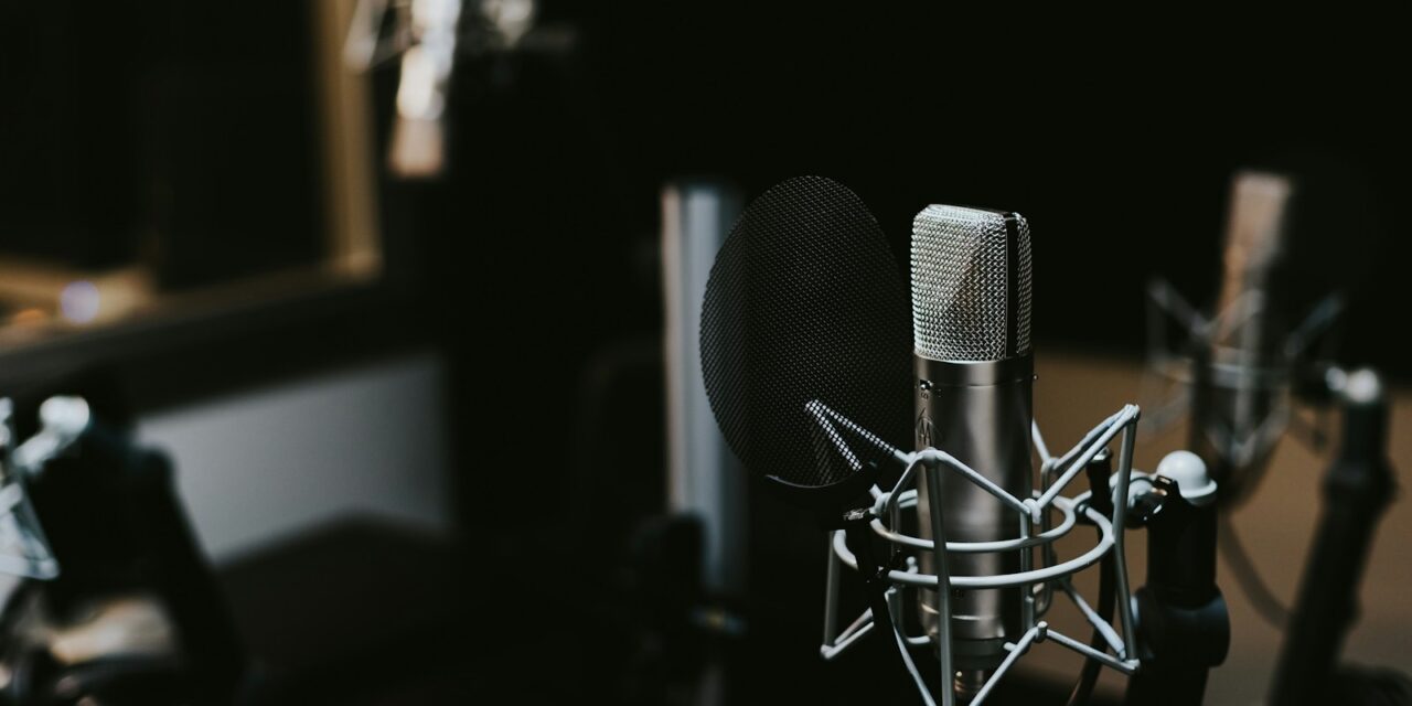 Joe Rogan’s “Mentally Ill People Shouldn’t Have an Opinion” Comment Fuels a Bigger Debate About Free Speech and Stigma